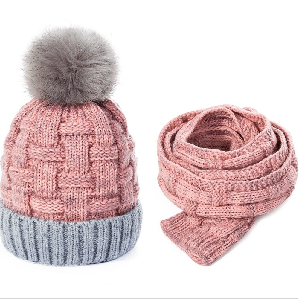 2-Pc Hat & Scarf Pink/Grey Fleece Lined NWT Cozy - Picture 1 of 7